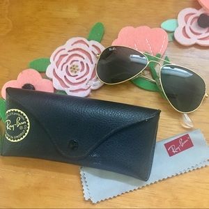 Ray-Ban, Small Gold Classic Aviators